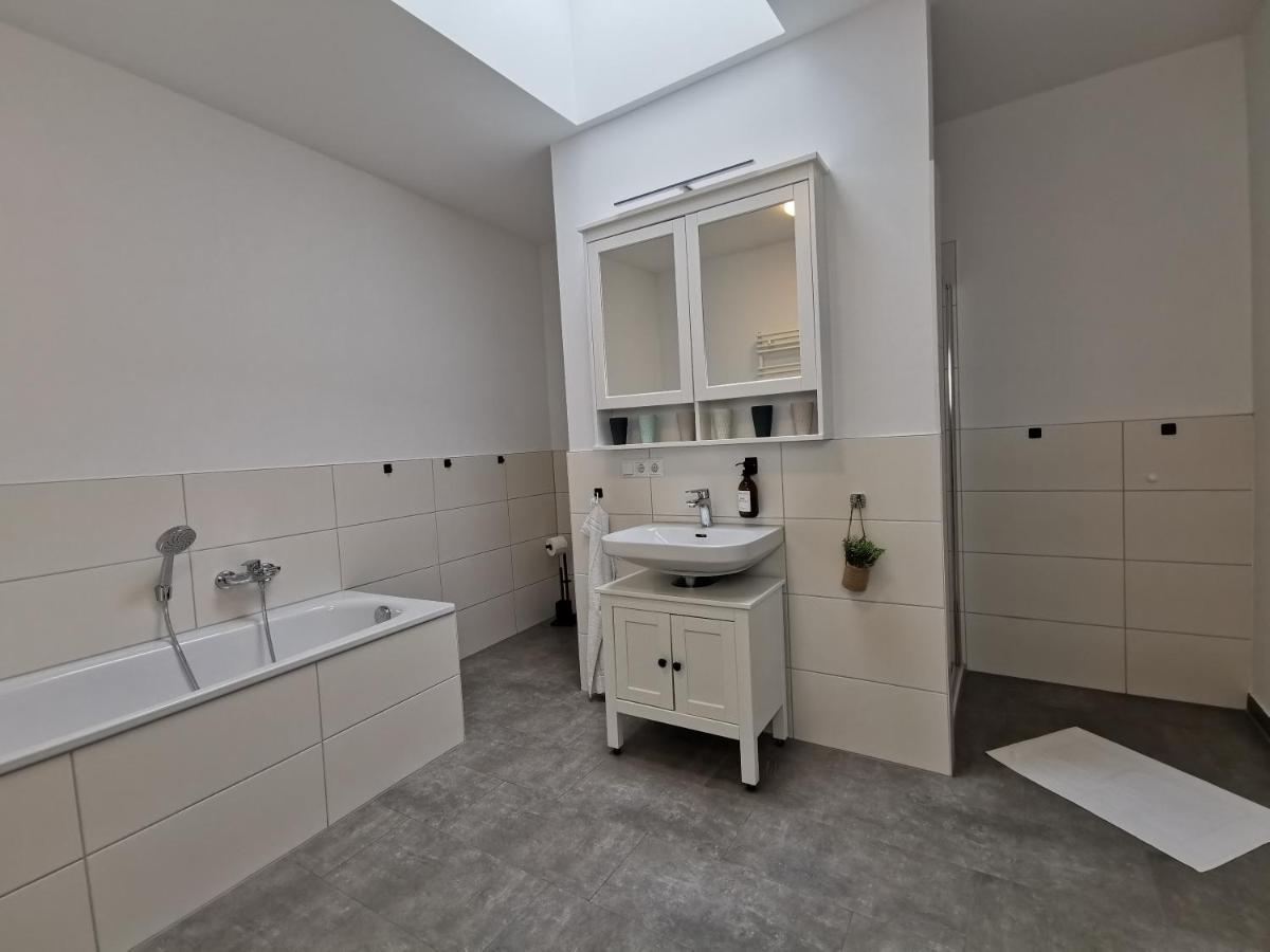 Bohnapartments - Town House Am Stadtpark - Gratis Parkplatz - Wlan Erfurt Extérieur photo